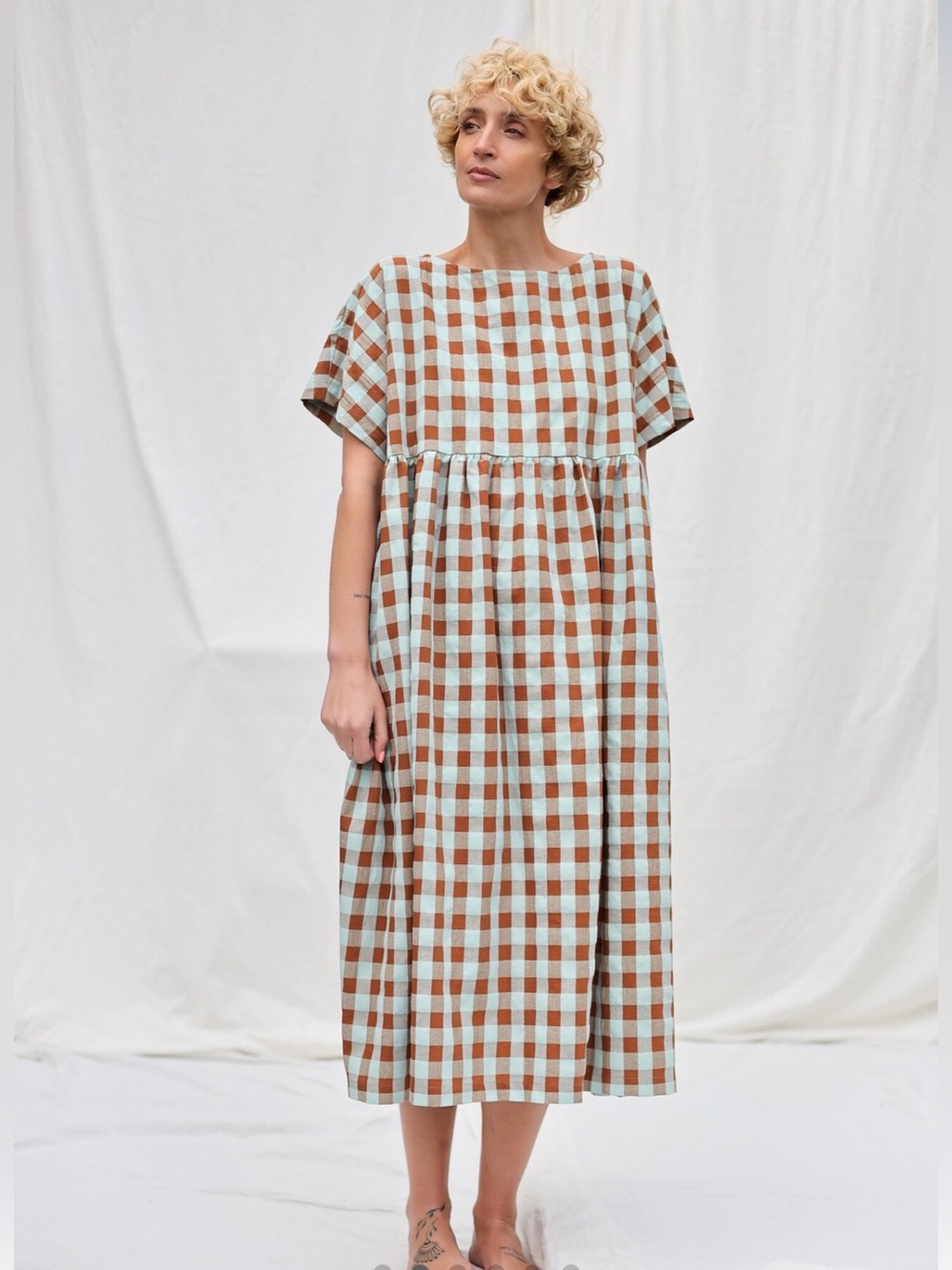 OffOn Oversized Seersucker Checks Dress in Eggshell Blue